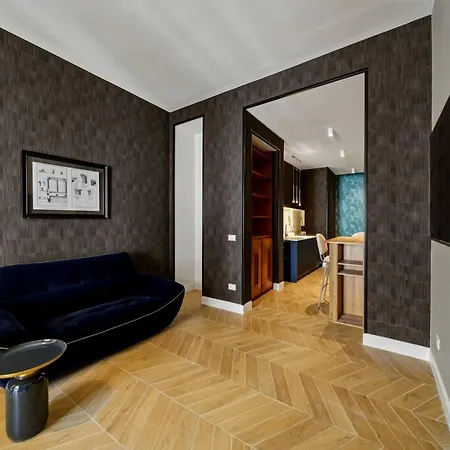 Alpha Domus 6 * Naples